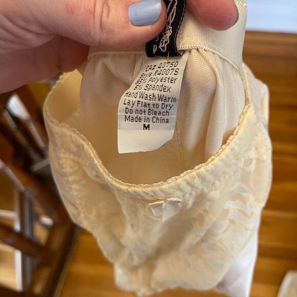 Shapewear shorts medium - Picture 3 of 4